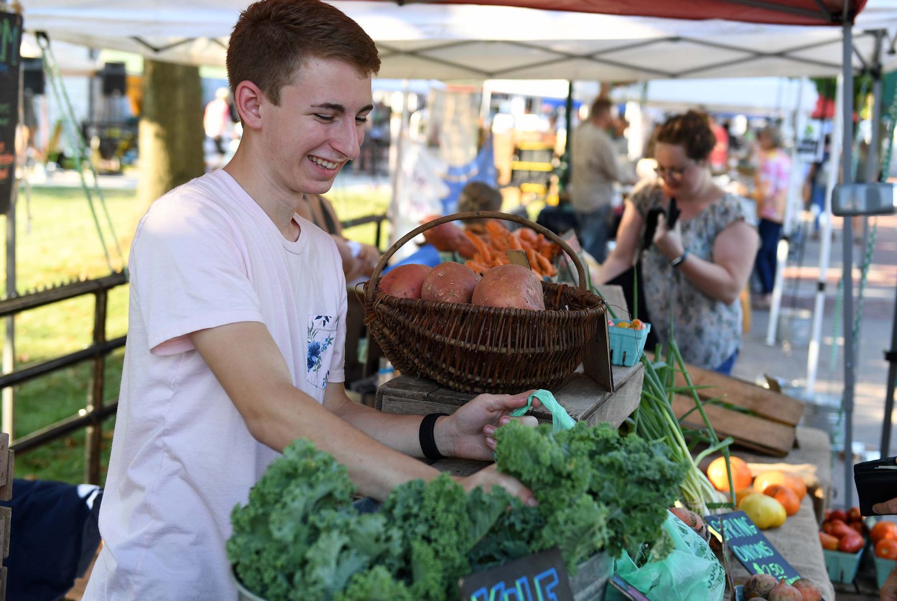 Farmers on the Square 4.jpg